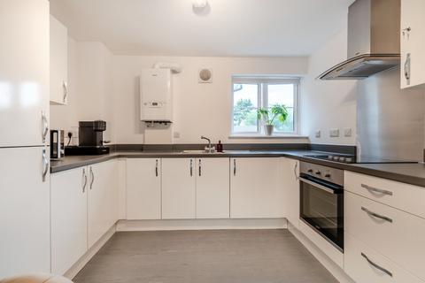 42 Applefield, Amersham, HP7 9NF