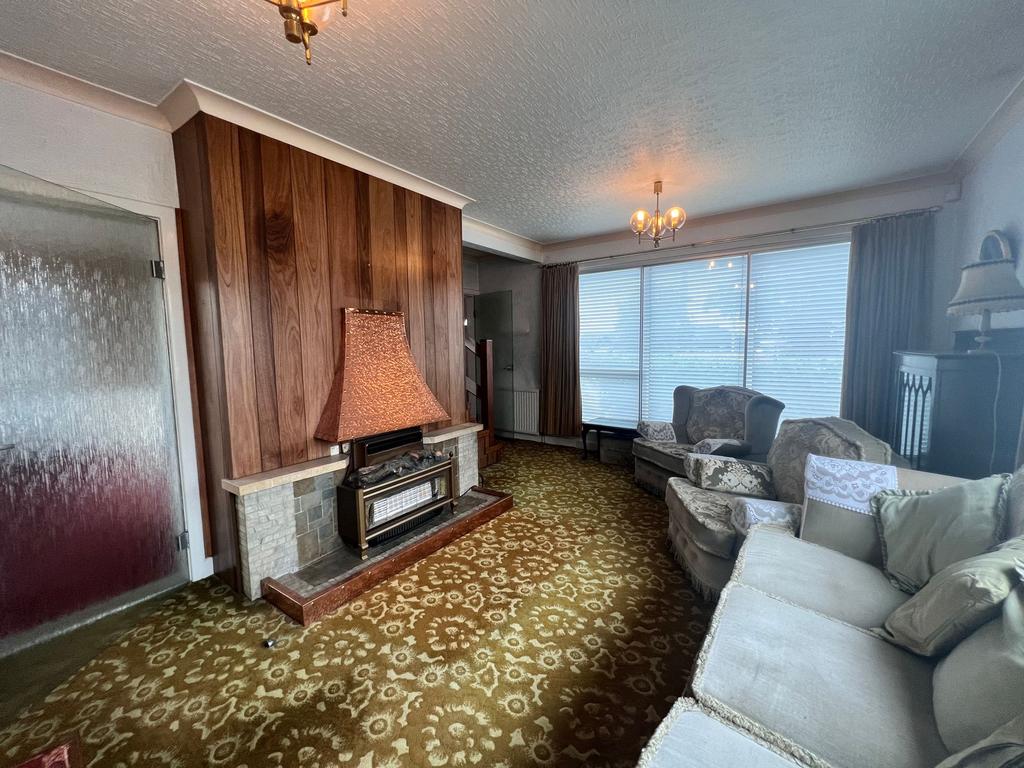 St. Walburgas Road, Blackpool, FY3 3 bed detached house for sale £210,000