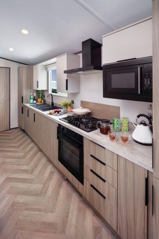Lochwood 38x12 2b Kitchen 1 Adobergb