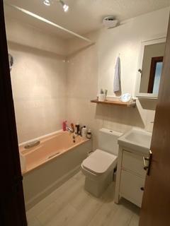 1 bedroom in a house share to rent - Cricket Close,  Coventry, West Midlands, CV5