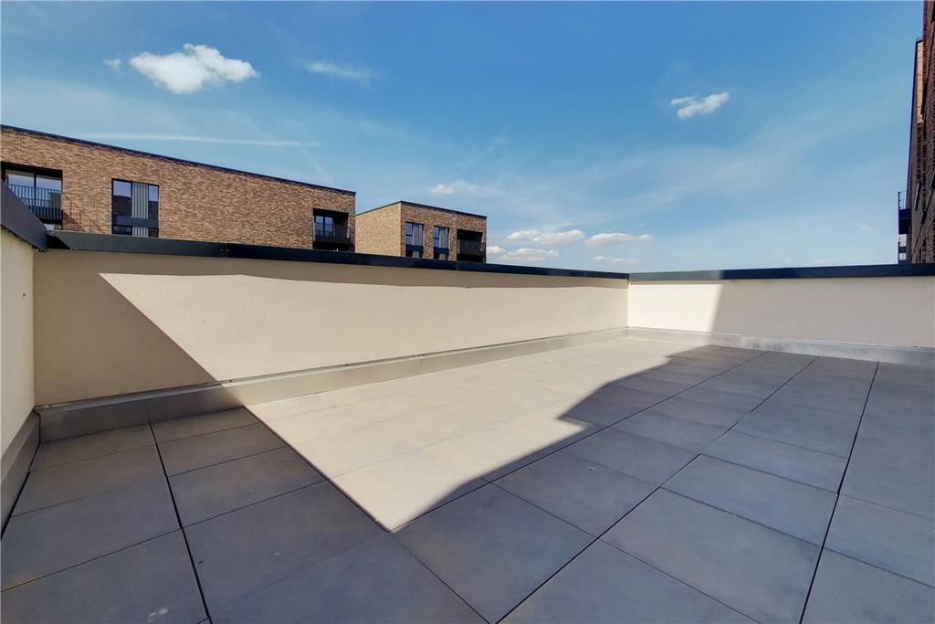 Greyhound Parade, Wimbledon Grounds, London, SW17 2 bed apartment £