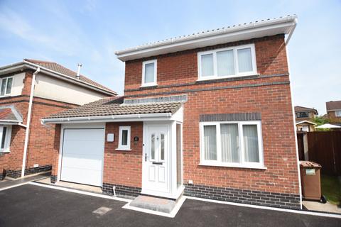 3 bedroom detached house to rent, Squires Wood, Preston, PR2