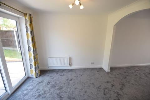 3 bedroom detached house to rent, Squires Wood, Preston, PR2