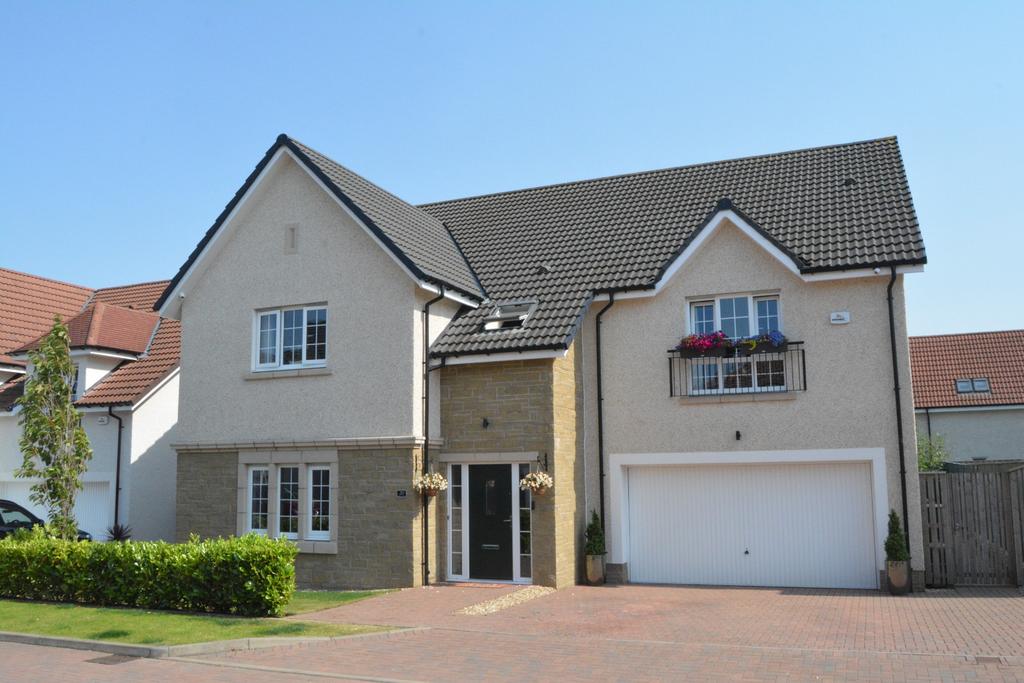 Castleton Crescent, Falkirk... 5 bed detached house £505,000