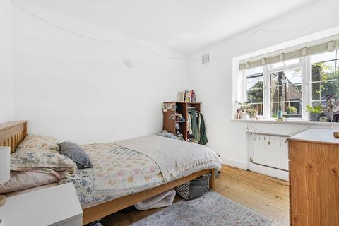 4 bedroom apartment for sale, Streatham High Road, London, SW16