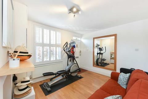 22 Mountfield Road, London, W5 2NG