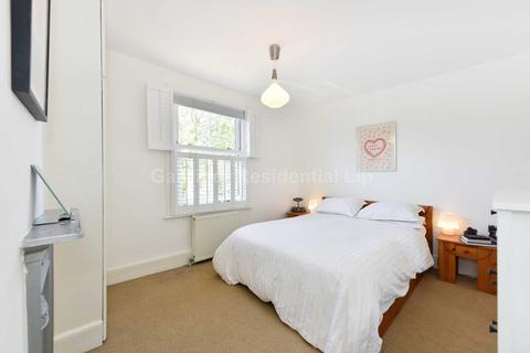 22 Mountfield Road, London, W5 2NG