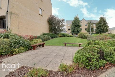 35 Skipper Way, Little Paxton, St Neots, PE19 6LT