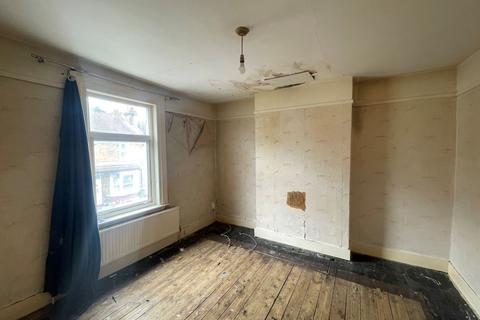 21 Roydene Road, Plumstead, London, SE18 1PZ