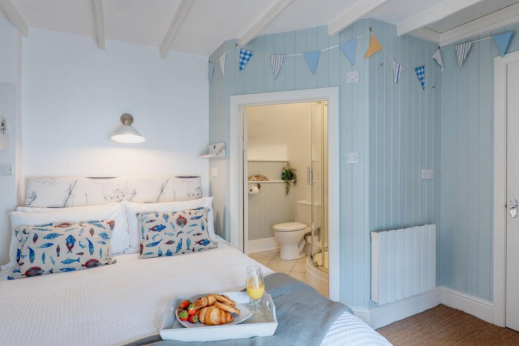 Sea Breeze Bedroom Torcross