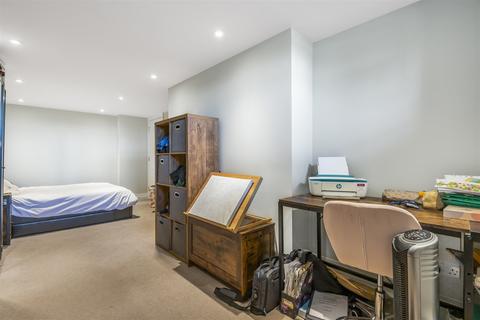 1 bedroom flat for sale - Kings Drive, Midhurst, GU29