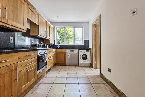 277 Beaconsfield Road, London, SE9 4EF