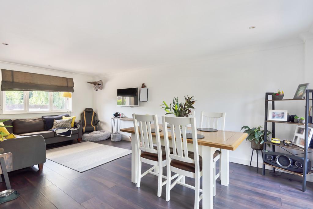 Mallings Drive, Bearsted 4 bed semidetached house £675,000