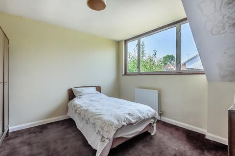 9 Bankfields, Headcorn, Ashford, TN27 9QY