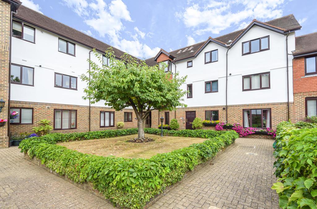 The Avenue, Tadworth 2 bed retirement property £445,000
