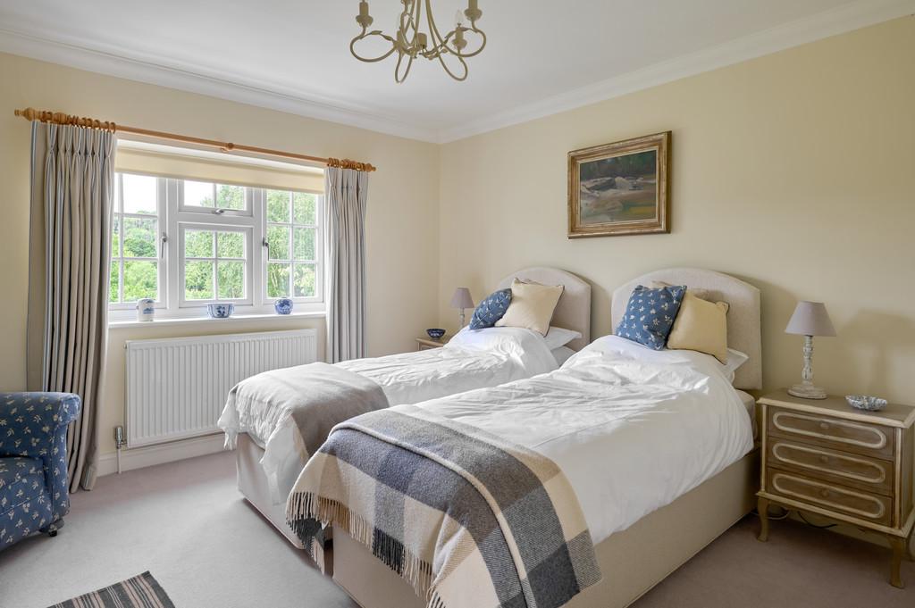 Twin Bedroom