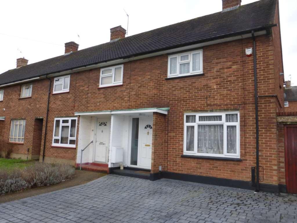 Ganders Ash, Garston, Watford 2 bed end of terrace house £299,950