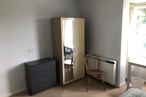 1 bedroom in a house share to rent - Tollgate Road, Salisbury