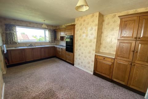 2 Dartmoor View, Chulmleigh, EX18 7BN