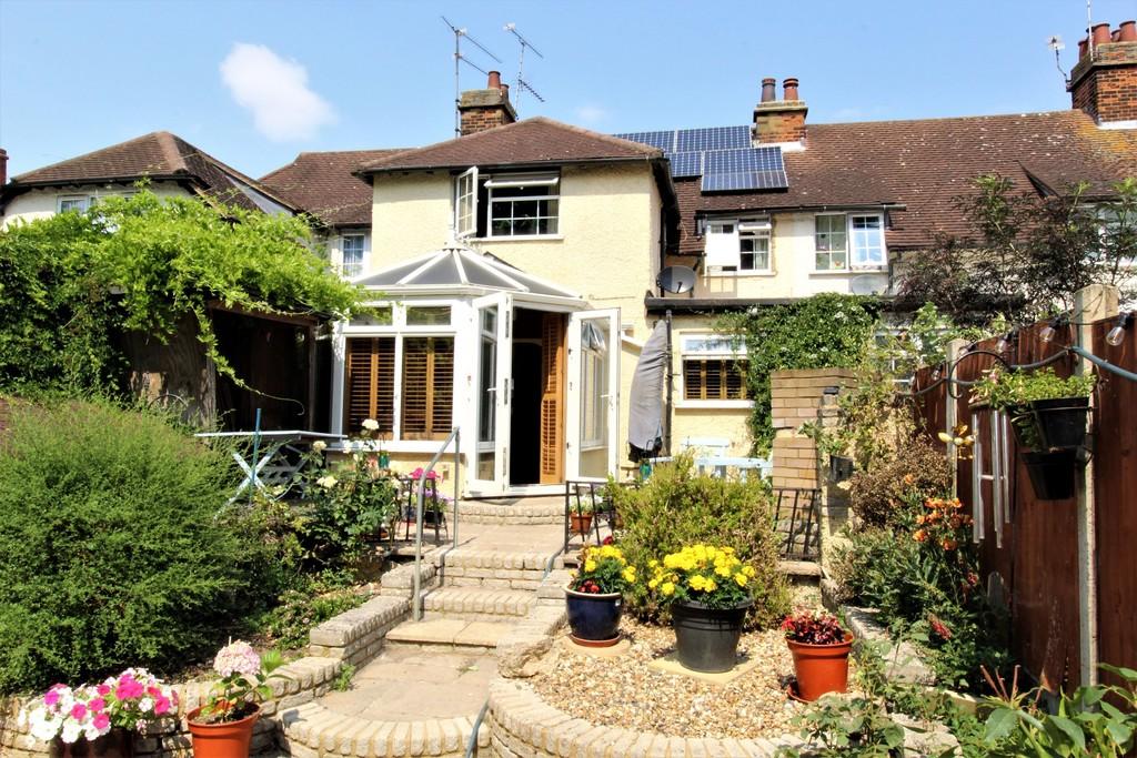 Common View, Letchworth Garden City 4 bed terraced house £485,000