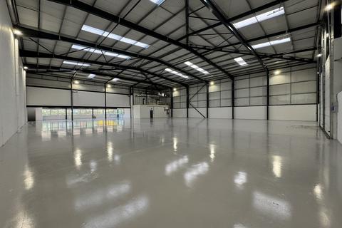 Industrial unit to rent, 120 Southern Cross, Mauretania Road, Nursling Industrial Estate, Southampton, SO16 0YS