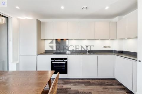 3 bedroom apartment to rent, Cobalt Tower, Moulding Lane, SE14