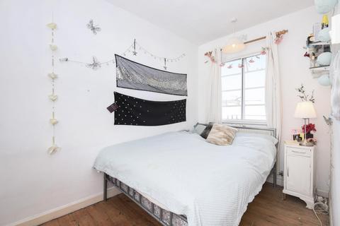 2 bedroom flat for sale, Effie Road, Fulham