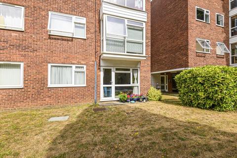 Flat 1, Coombe Court, 6 Hayne Road, Beckenham, BR3 4XD