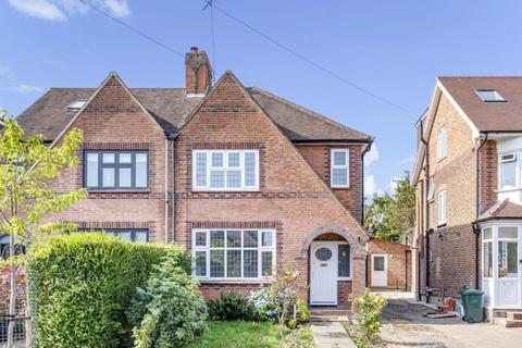 97 Chanctonbury Way, London, N12 7AA