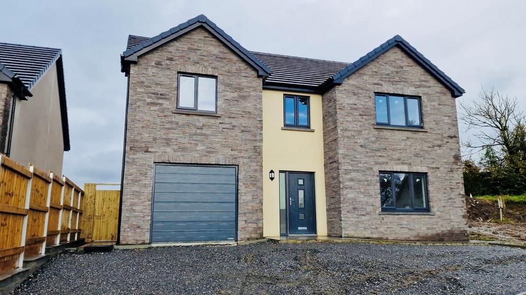 New Inn, Pencader, SA39 5 bed detached house for sale £395,000