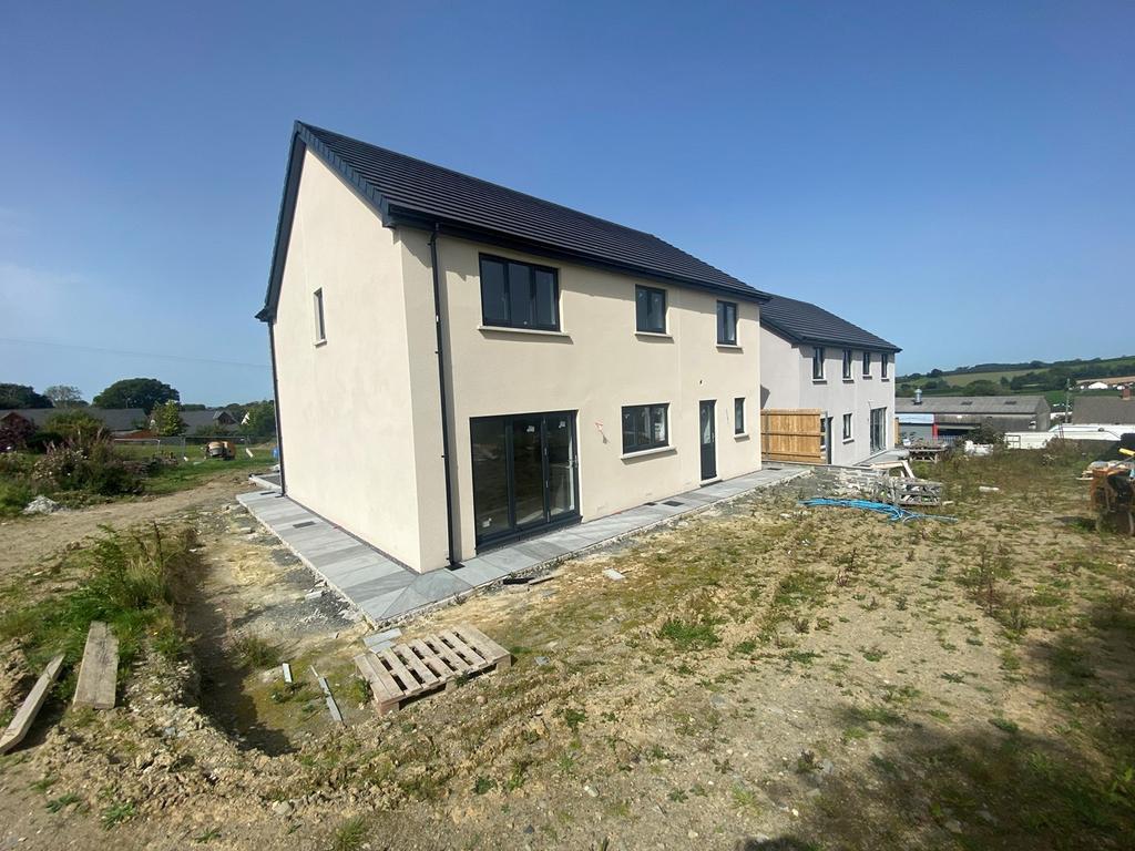 New Inn, Pencader, SA39 5 bed detached house for sale £395,000