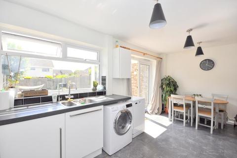 10 Rambler Close, Trowbridge, BA14 9SL