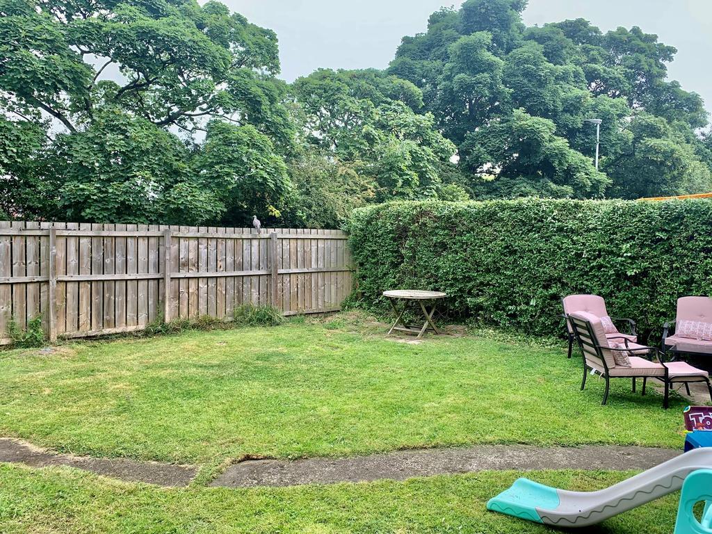 Ashbourne Crescent, Ashington, Northumberland, NE63 8AU 3 bed semi