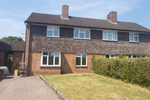 3 bedroom character property to rent, 3 Tong Hill, Shifnal. TF11 8PR