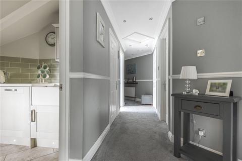 7, Woodleigh Mansions Larch Avenue, Ascot, SL5 0AW