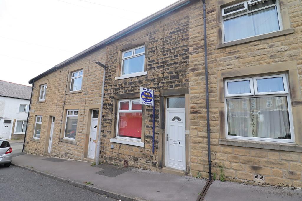 Edith Street, Barnoldswick, BB18 2 bed terraced house for sale £114,950