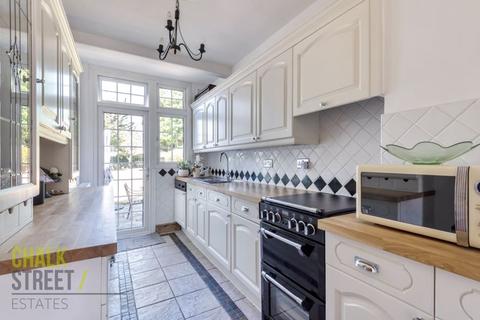 90 Upper Rainham Road, Hornchurch, RM12 4BZ