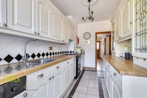90 Upper Rainham Road, Hornchurch, RM12 4BZ