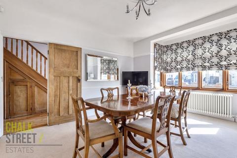 90 Upper Rainham Road, Hornchurch, RM12 4BZ
