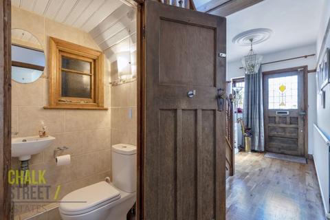 90 Upper Rainham Road, Hornchurch, RM12 4BZ