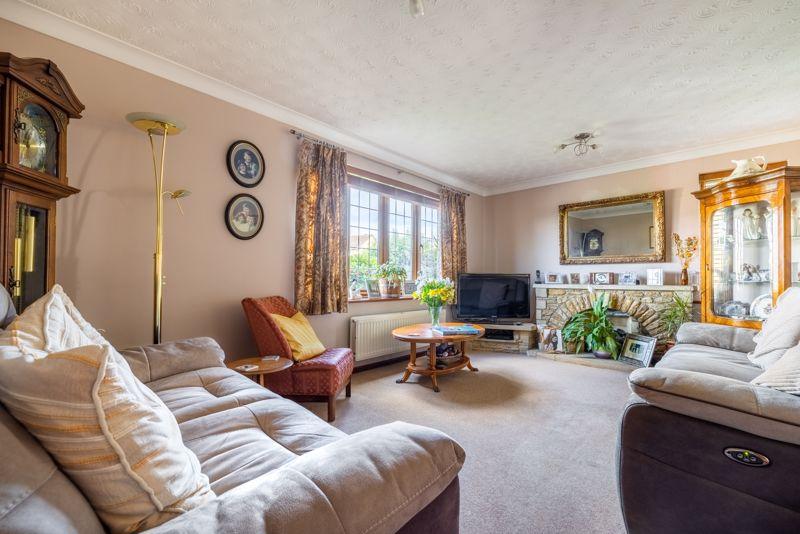 Churchfield Drive, Castle Cary 4 bed detached house £525,000