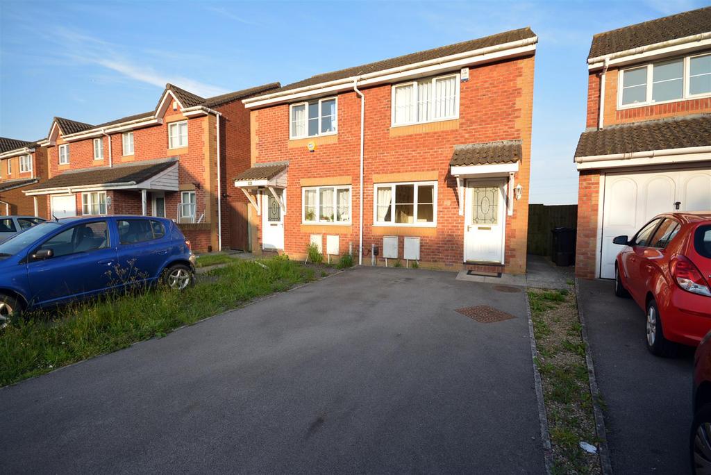Hind Close, Pengam Green, Cardiff 2 bed semidetached house £900 pcm
