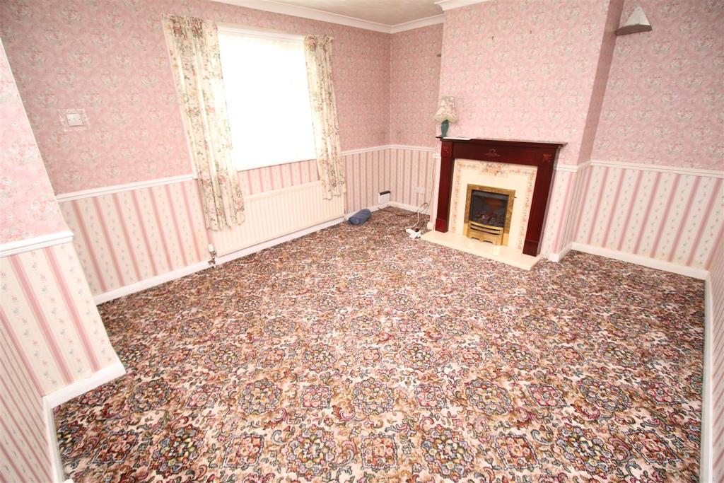 Alliance Way, Coventry 2 bed end of terrace house £159,950