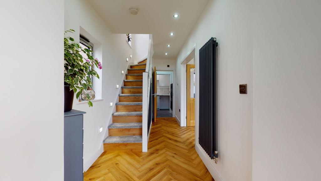 Springfield Drive, Halesowen 3 bed detached house £360,000