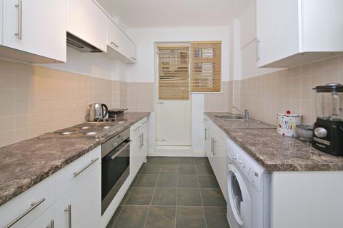 1 bedroom flat to rent, Hatherley Court, Hatherley Grove, Bayswater W2