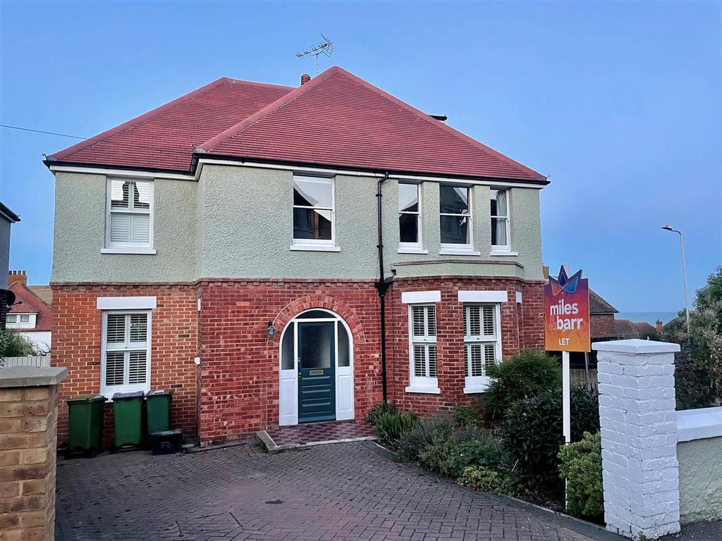 Wear Bay Crescent, Folkestone 5 bed house £2,500 pcm (£577 pw)