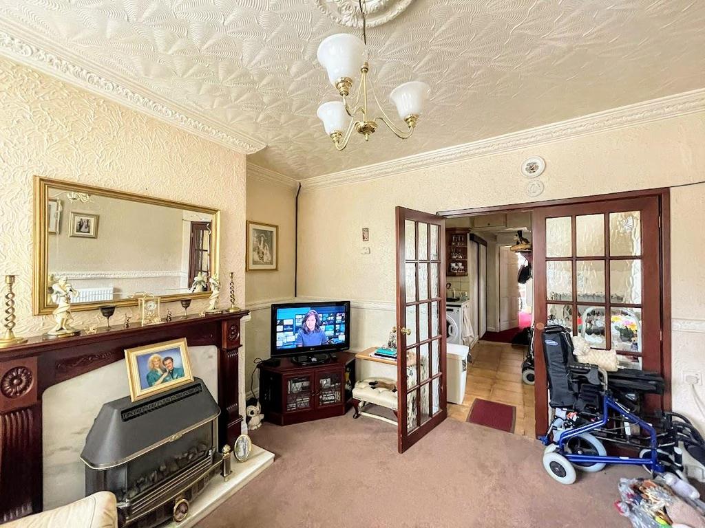 Road, Barnsley, South... 3 bed end of terrace house £95,000