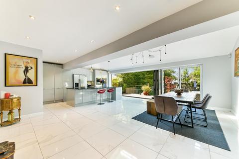 45 Seaforth Gardens, Epsom, KT19 0LR