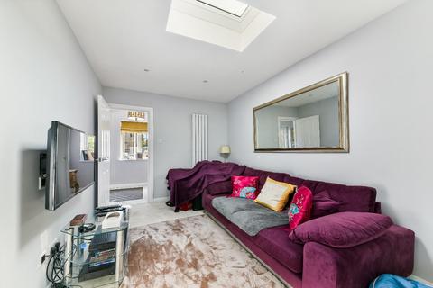 45 Seaforth Gardens, Epsom, KT19 0LR