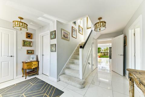 45 Seaforth Gardens, Epsom, KT19 0LR